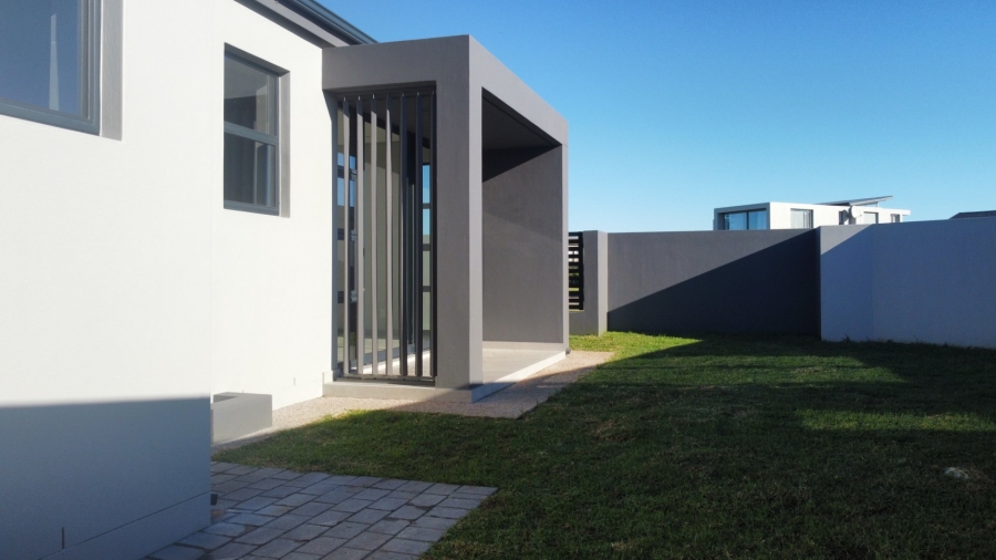 4 Bedroom Property for Sale in Oubaai Western Cape
